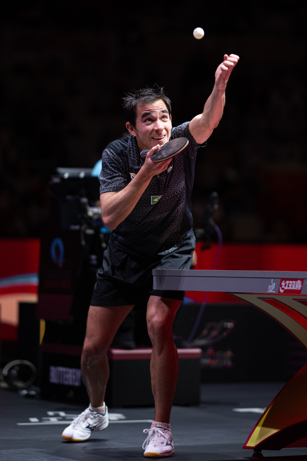 为球迷们奉 为球迷们奉